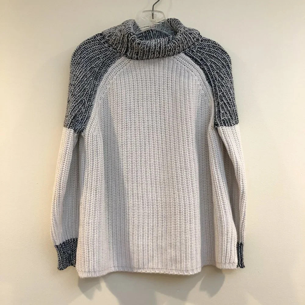 Sold - Picture 3 of 8